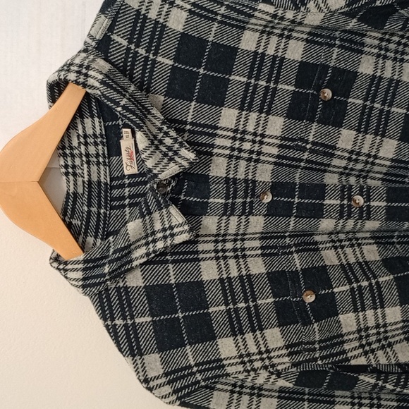 Faherty Legend Sweater Shirt XL - Picture 3 of 3